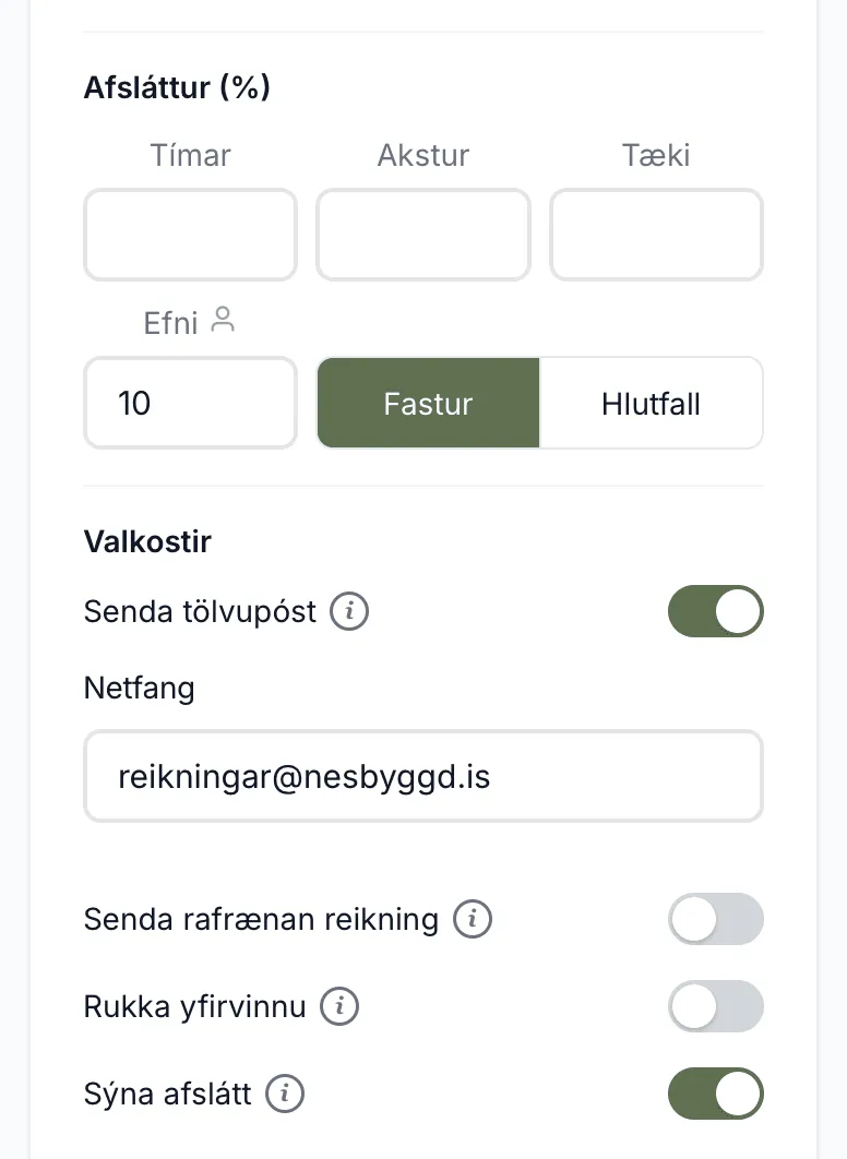 Afsláttur (%) og Valkostir. Táknið við Efni sýnir að 10% kemur frá verkkaupanum.