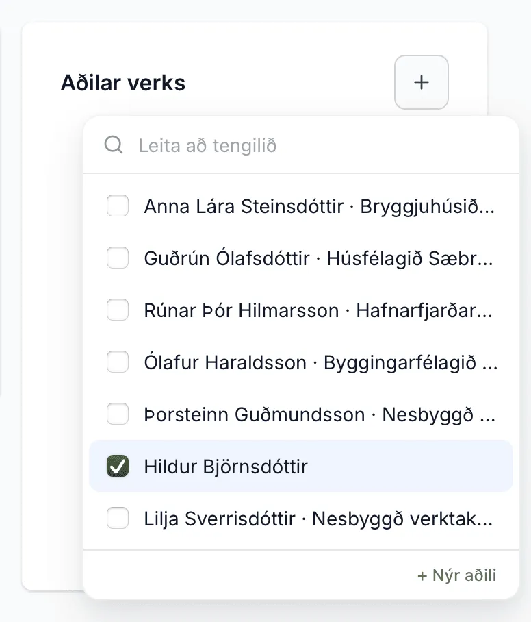 Listinn sem opnast með + á Aðilar verks. Nýr aðili er neðst.
