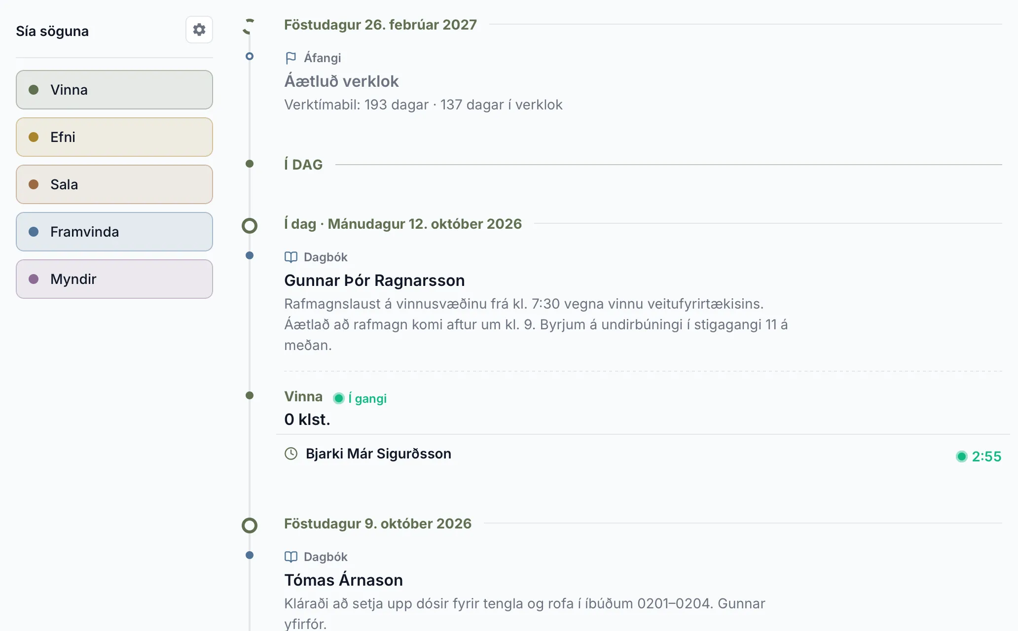 Saga verkefnis. Vinstra megin er hægt að fela eða sýna flokka.